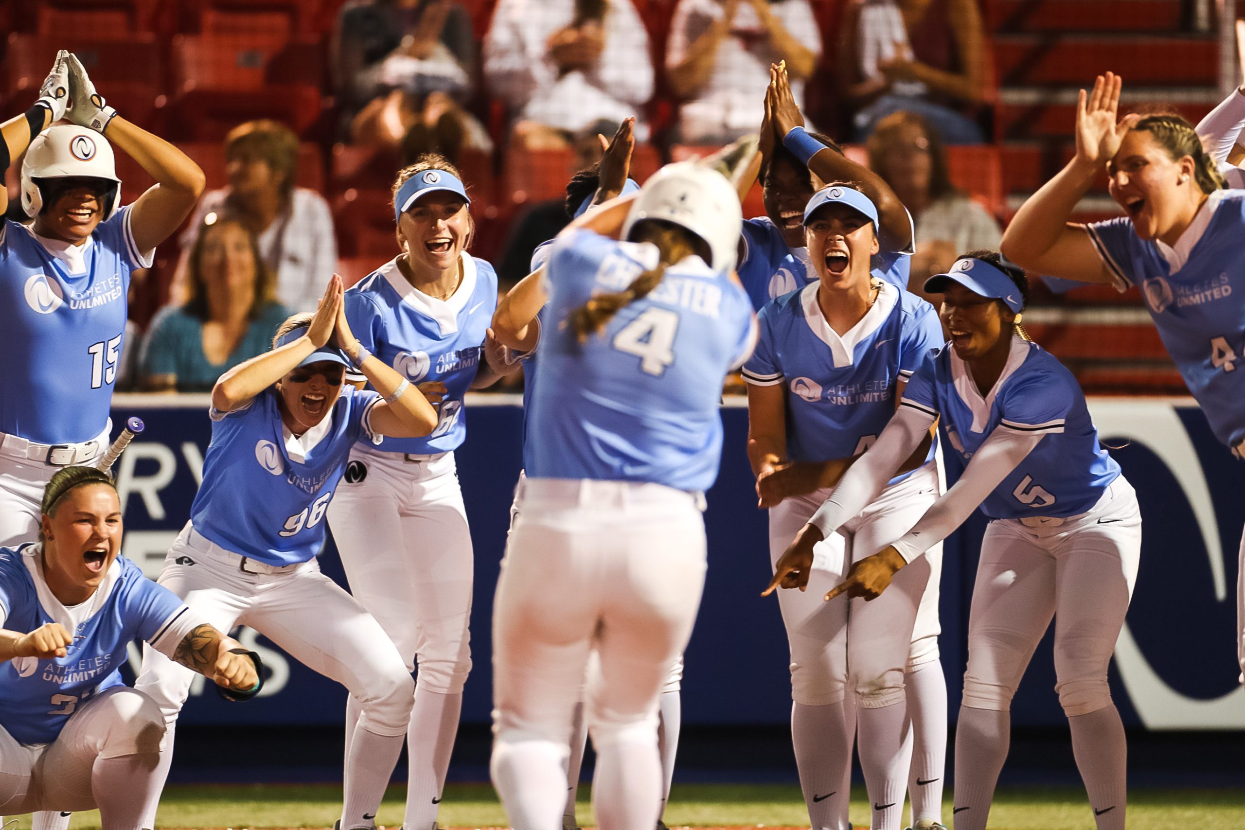 Amanda Chidester Tops AU Leaderboard After Week 3 • D1Softball